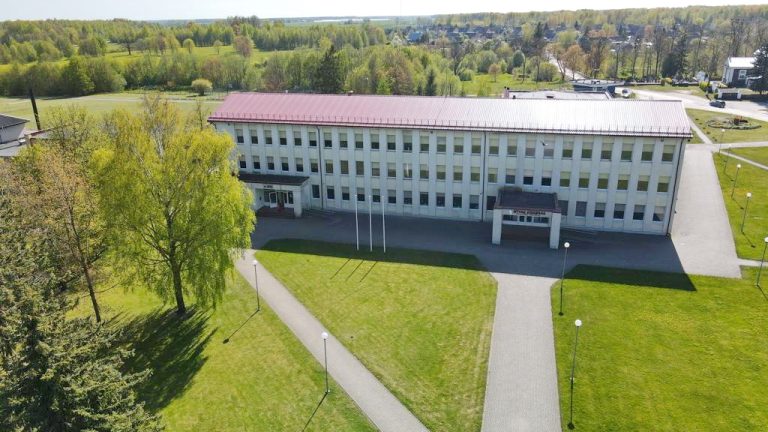 Kultūros namai lengvai perorentuojami į senelių namus