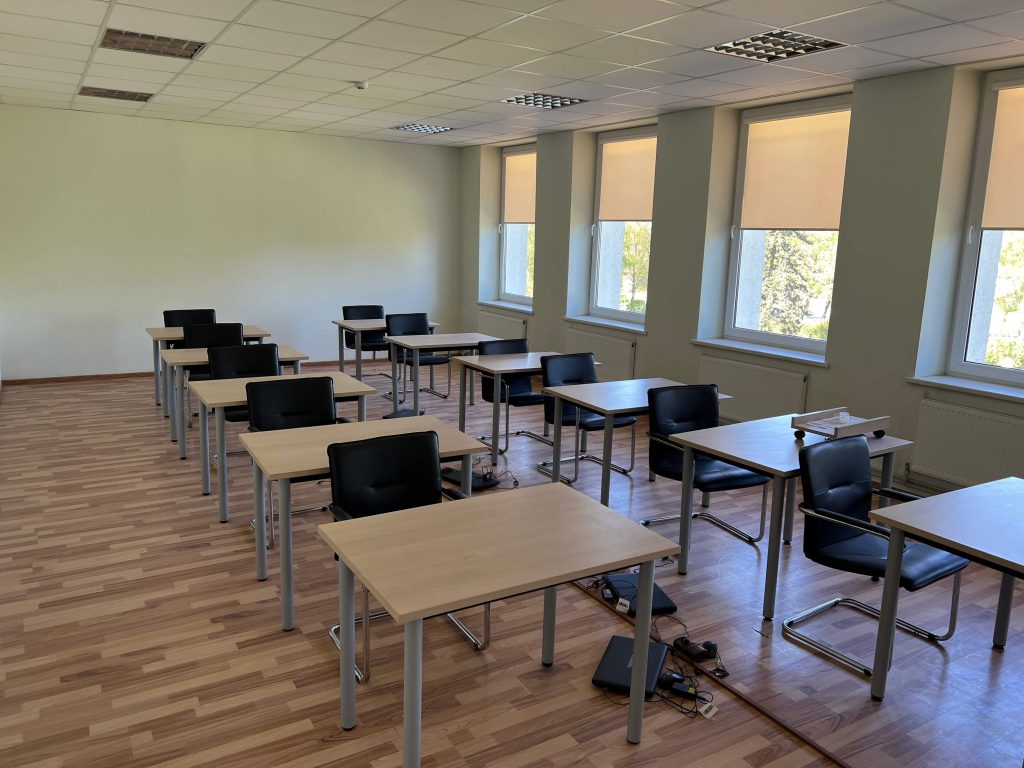 Kultūros namai lengvai perorentuojami į senelių namus