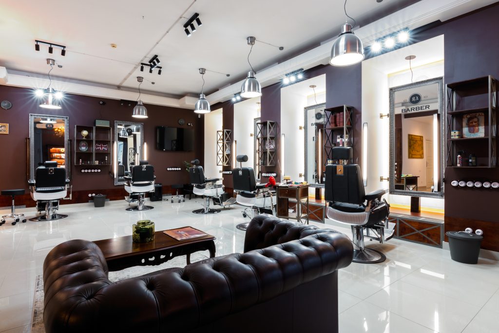 PARDUODAMS vyru kirpimo salonas / BARBERSHOPAS