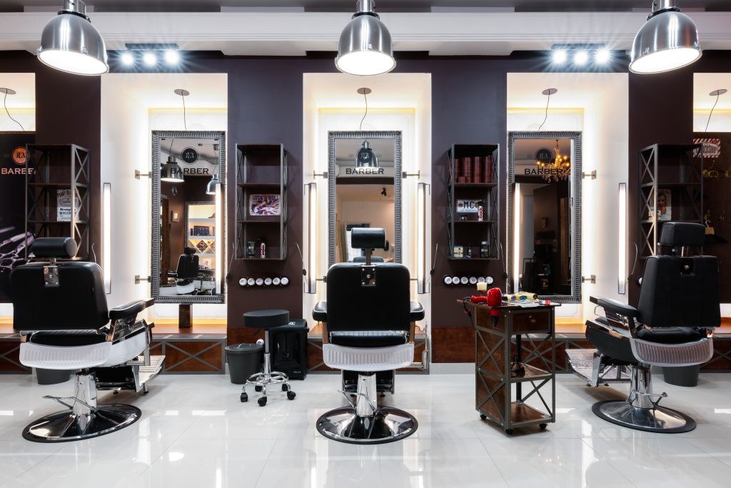 PARDUODAMS vyru kirpimo salonas / BARBERSHOPAS
