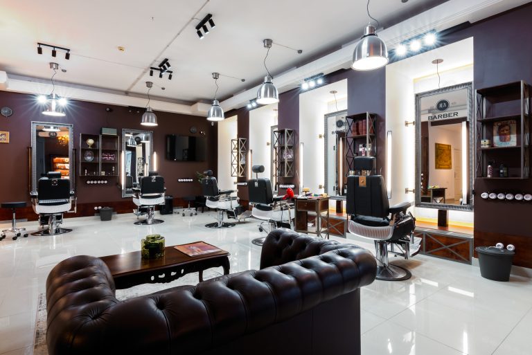 PARDUODAMS vyru kirpimo salonas / BARBERSHOPAS