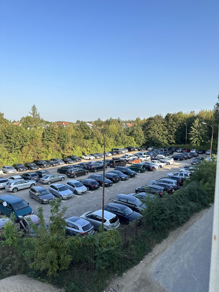 Parduodamas verslas parkavimo aikstele prie vilniaus oro uosto